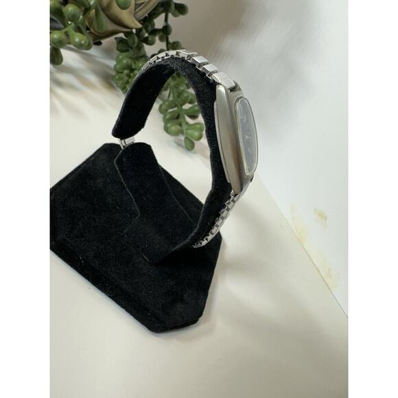 ❣️SOLD❣️Vintage Westclox Jewels Silver-Tone Ladies Watch Blue Face Watch Stretch - Picture 5 of 6